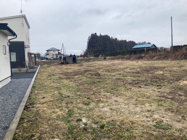 十和田市三本木下平 C区画