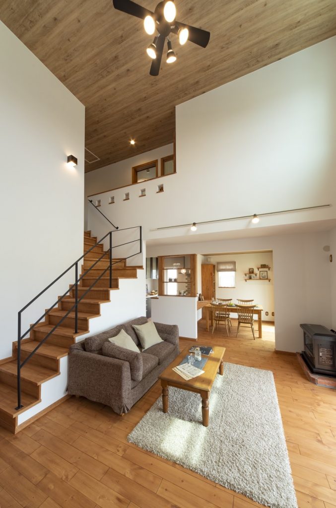 木のぬくもりと心地良さを感じるナチュラルモダンの家 ヘリテージホーム