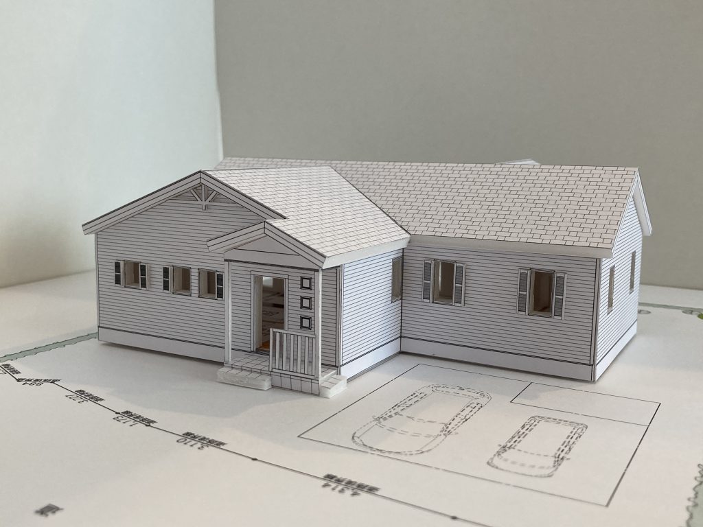 ウッドデッキとバスコートのある平屋住宅模型